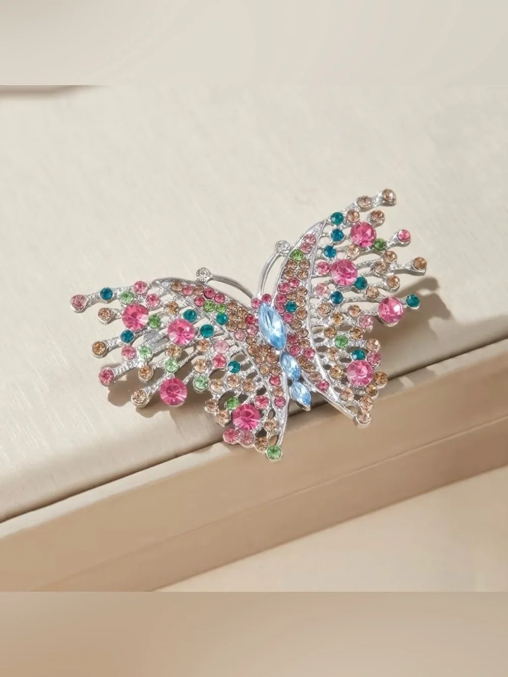 New Colorful Butterfly Brooch Inlaid Synthetic Zirconia Pin Women’s Jewelry